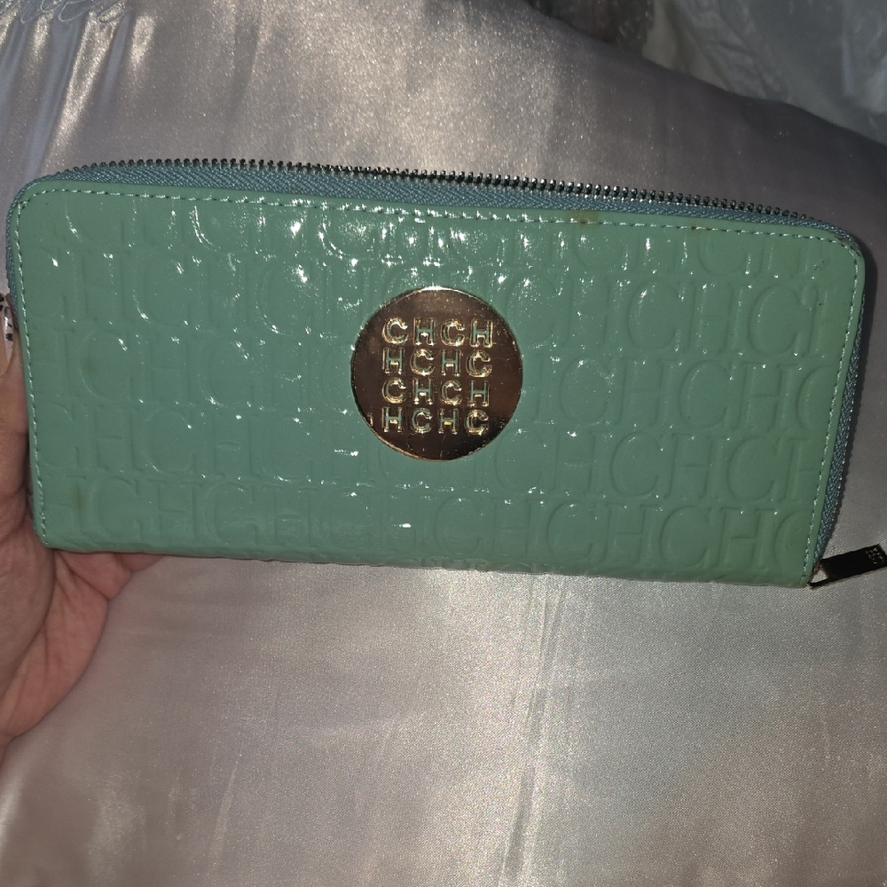Vintage Carolina Herrera Glossy Mint Green Zip-Around Wallet with CH Logo